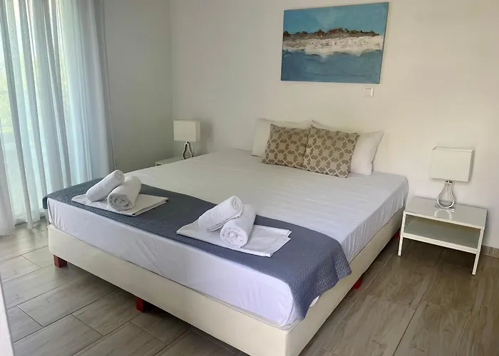 Πανσιόν The House - & (adults Only) 3*