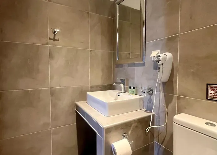 The House - & (adults Only) Πανσιόν 3*