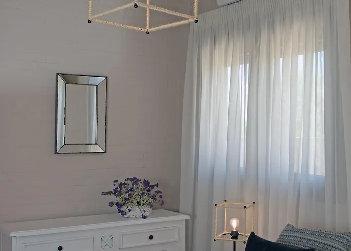 The House - & (adults Only) Πανσιόν 3*