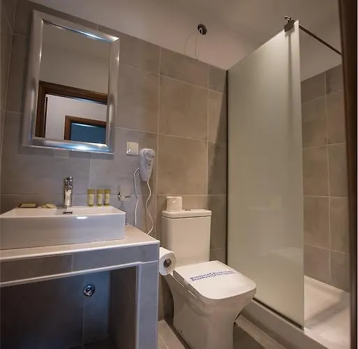 The House - & (adults Only) Άφυτος