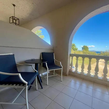 The House - & (adults Only) Áfitos