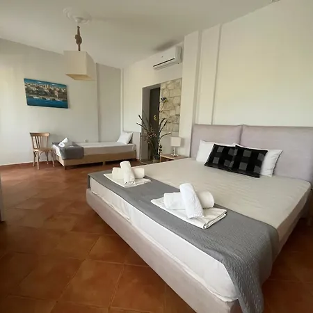 The House - & (adults Only) 4*