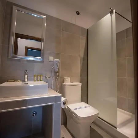 The House - & (adults Only) Áfitos