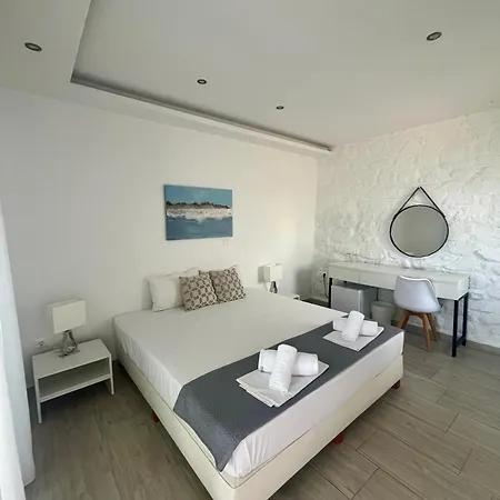 The House - & (adults Only) 3*