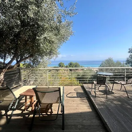 The House - & (adults Only) Гостевой дом Афитос