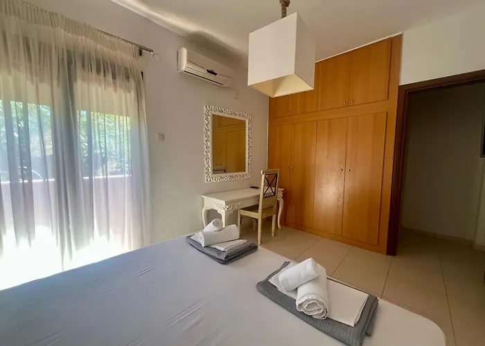 The House - & (adults Only) 3*